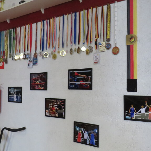 boxod achievements and medals